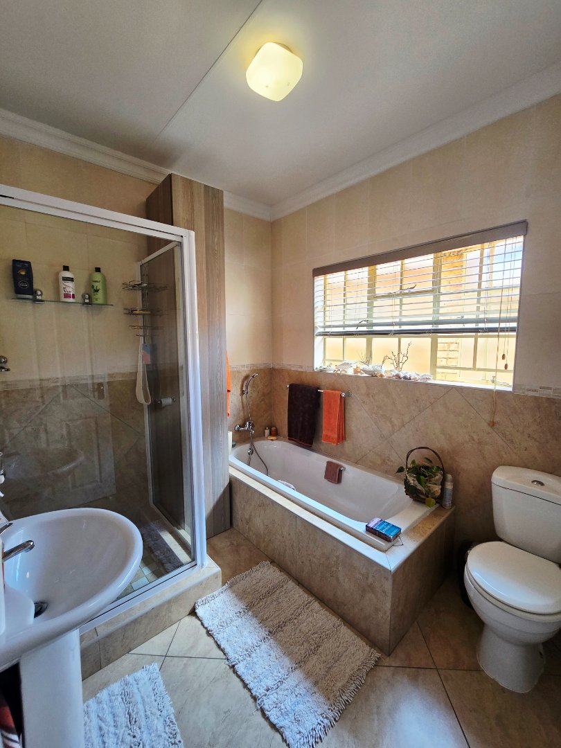 3 Bedroom Property for Sale in Flimieda North West